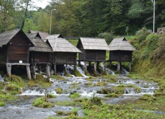 The Neorion at the Heptascalon and Its Location